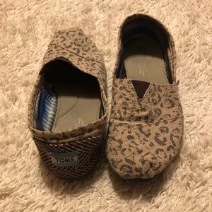 Leopard Toms